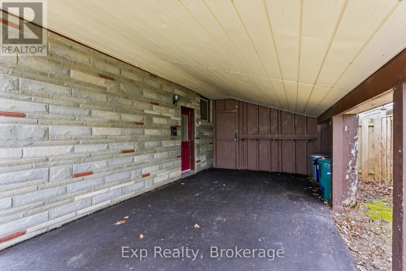 Lower Unit - 10 Plaza Square, Belleville, Ontario  K8N 4J3 - Photo 5 - X13721762