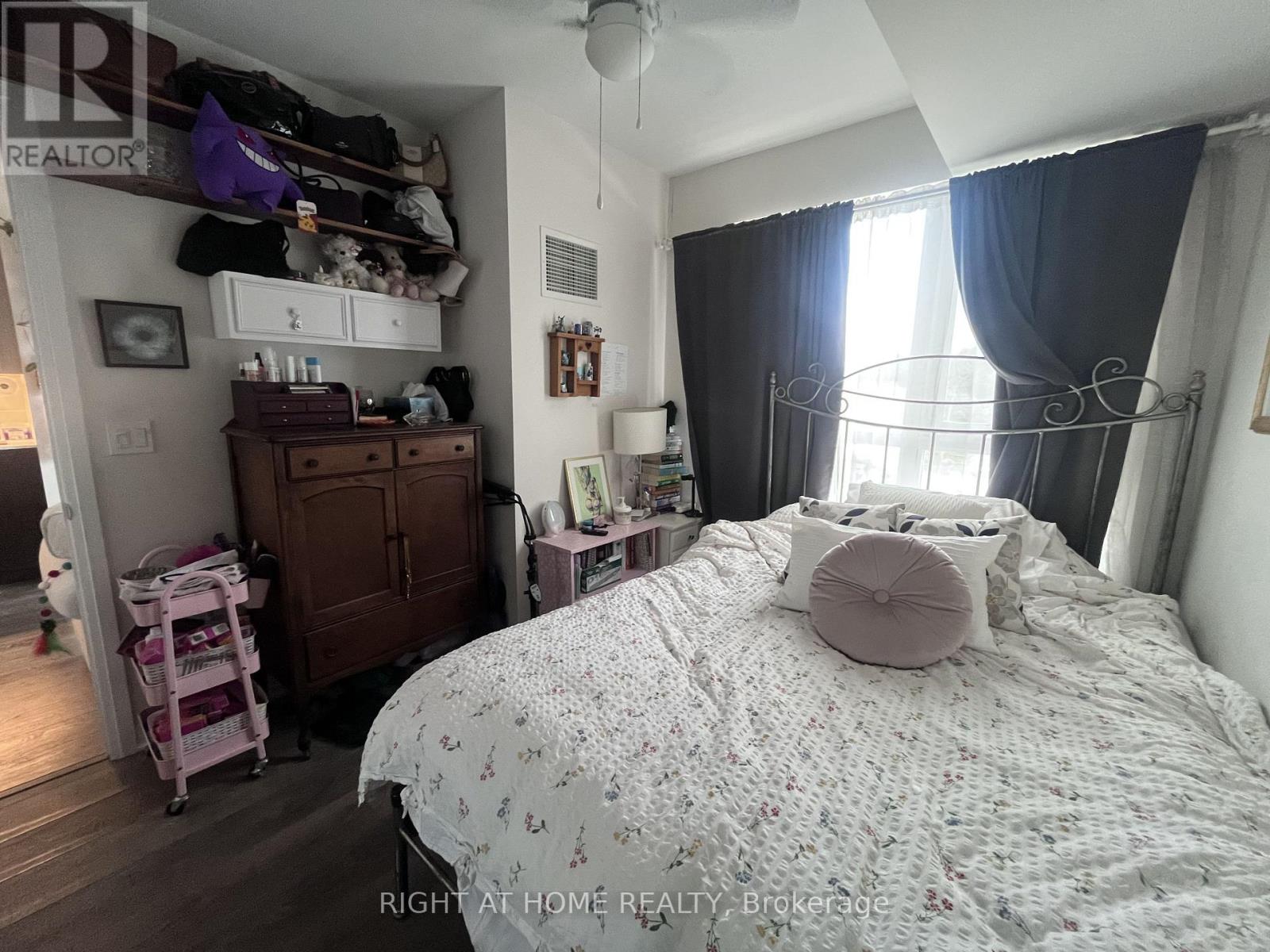 327 - 2301 Danforth Avenue, Toronto, Ontario  M4C 0A7 - Photo 11 - E13721800
