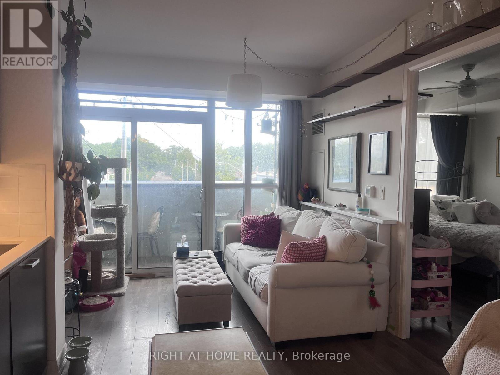 327 - 2301 Danforth Avenue, Toronto, Ontario  M4C 0A7 - Photo 9 - E13721800