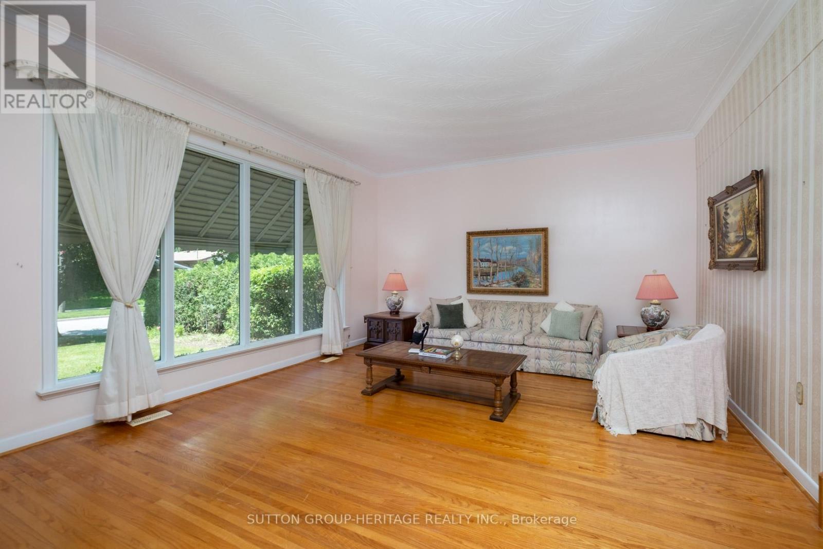 23 Gaiety Drive, Toronto, Ontario  M1H 1B9 - Photo 4 - E13721818