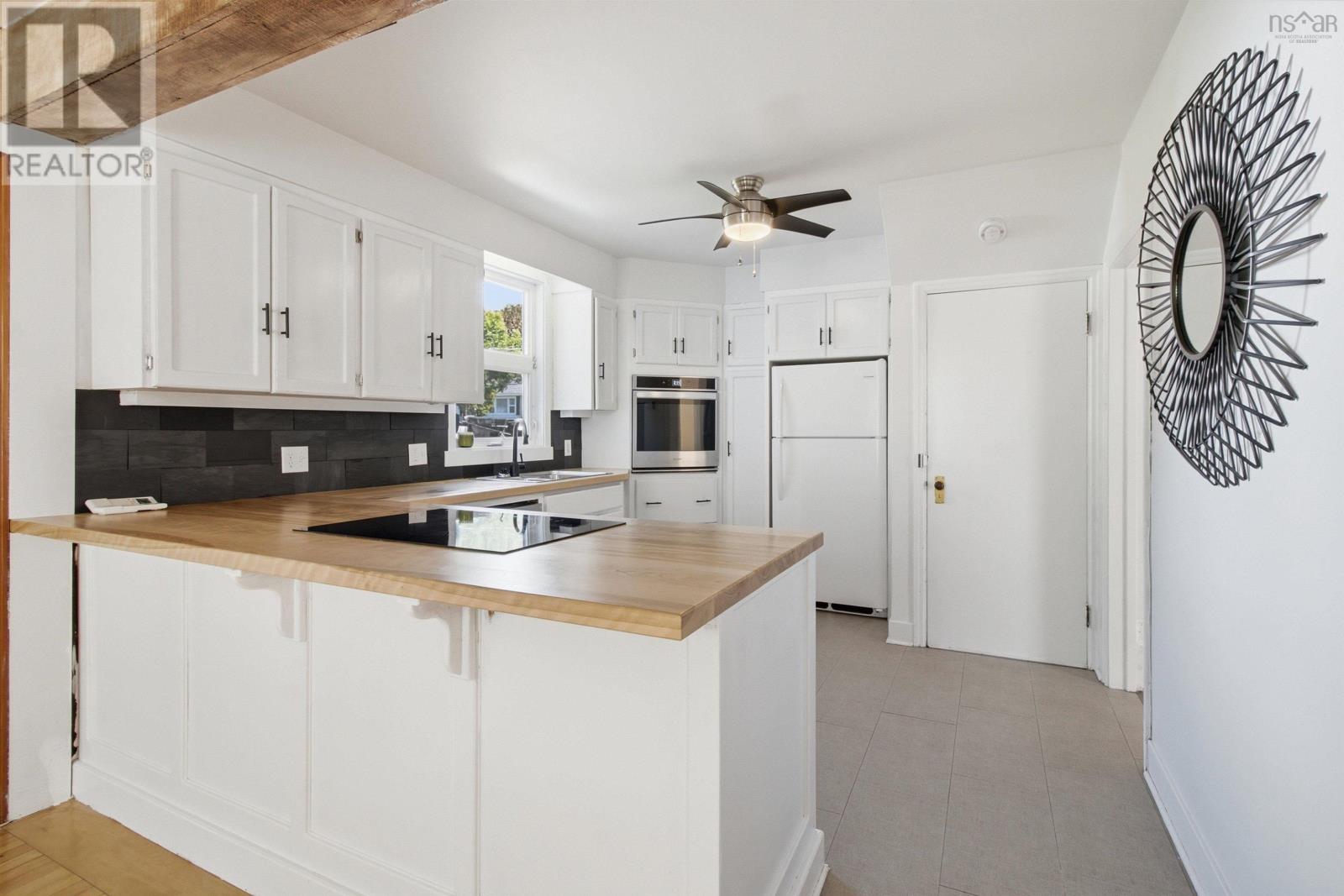 148 Victoria Road, Dartmouth, Nova Scotia  B3A 1V8 - Photo 10 - 202621794