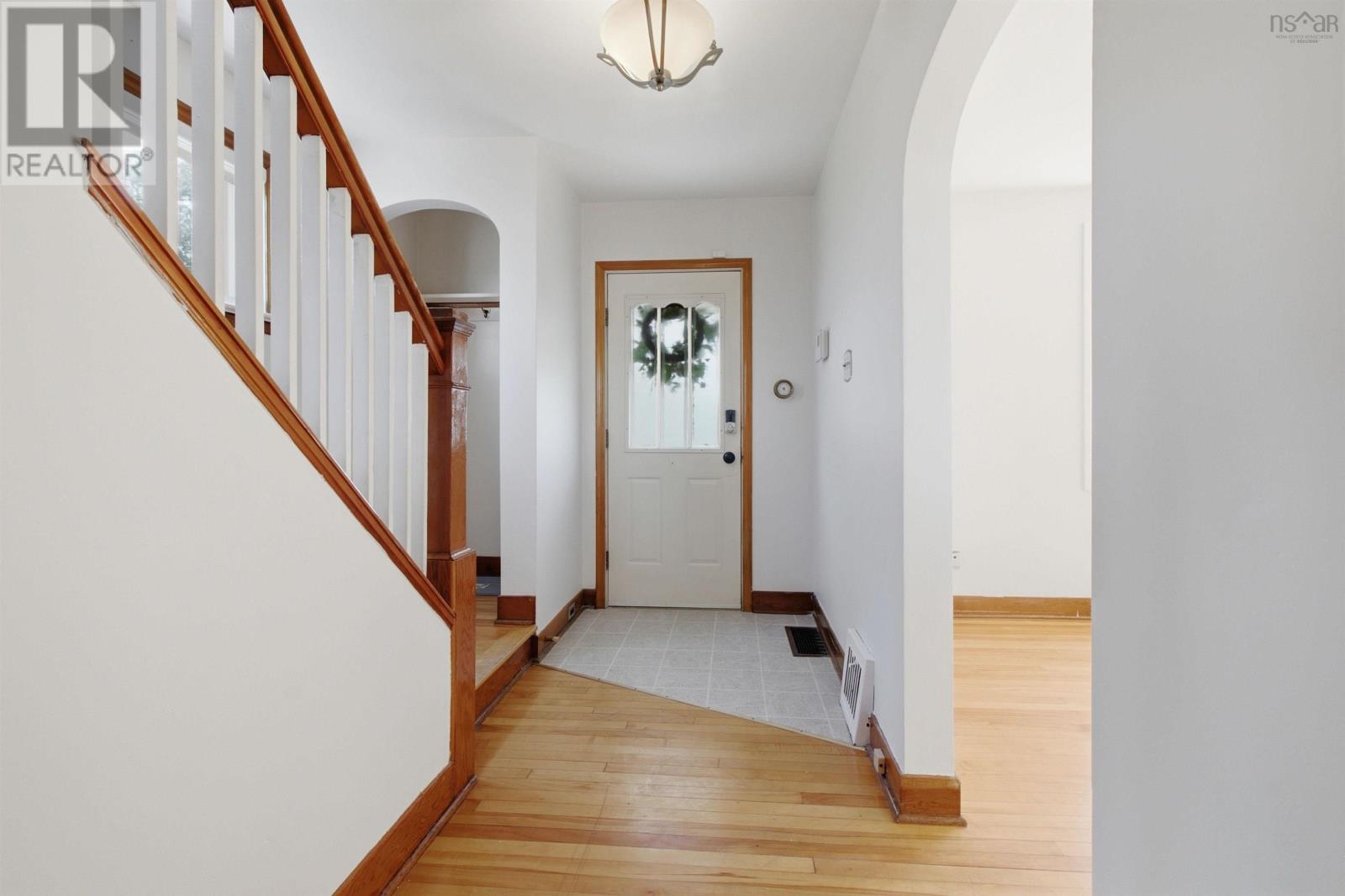 148 Victoria Road, Dartmouth, Nova Scotia  B3A 1V8 - Photo 5 - 202621794