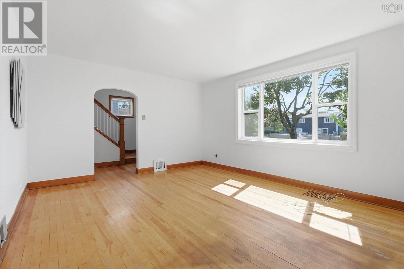 148 Victoria Road, Dartmouth, Nova Scotia  B3A 1V8 - Photo 6 - 202621794
