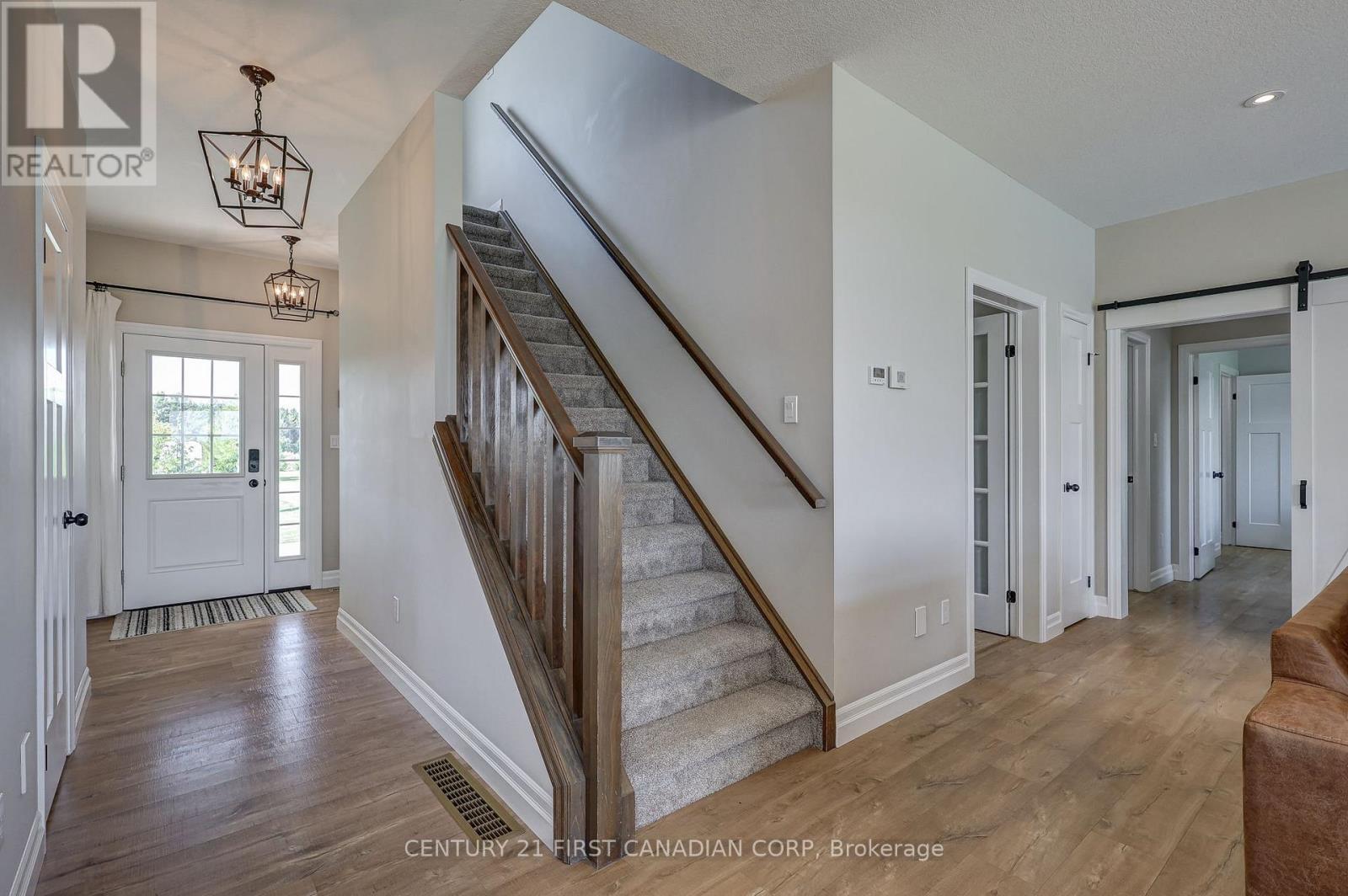 35681 Talbot Line, Southwold, Ontario  N0L 2E0 - Photo 17 - X13721682