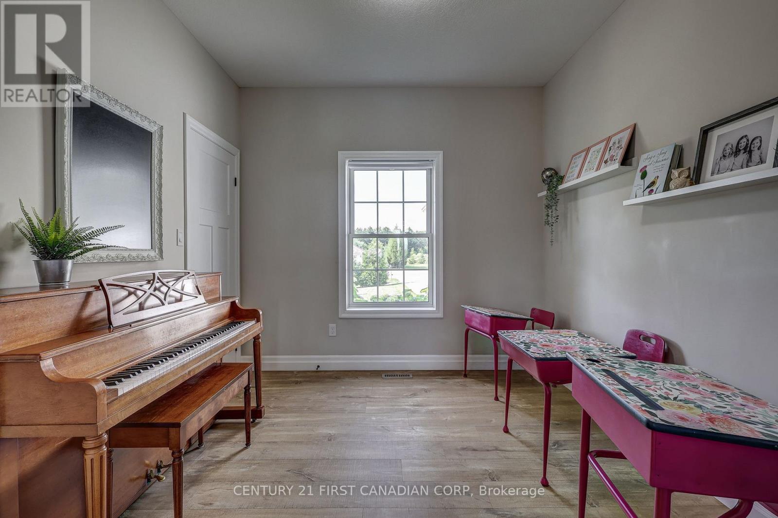 35681 Talbot Line, Southwold, Ontario  N0L 2E0 - Photo 18 - X13721682