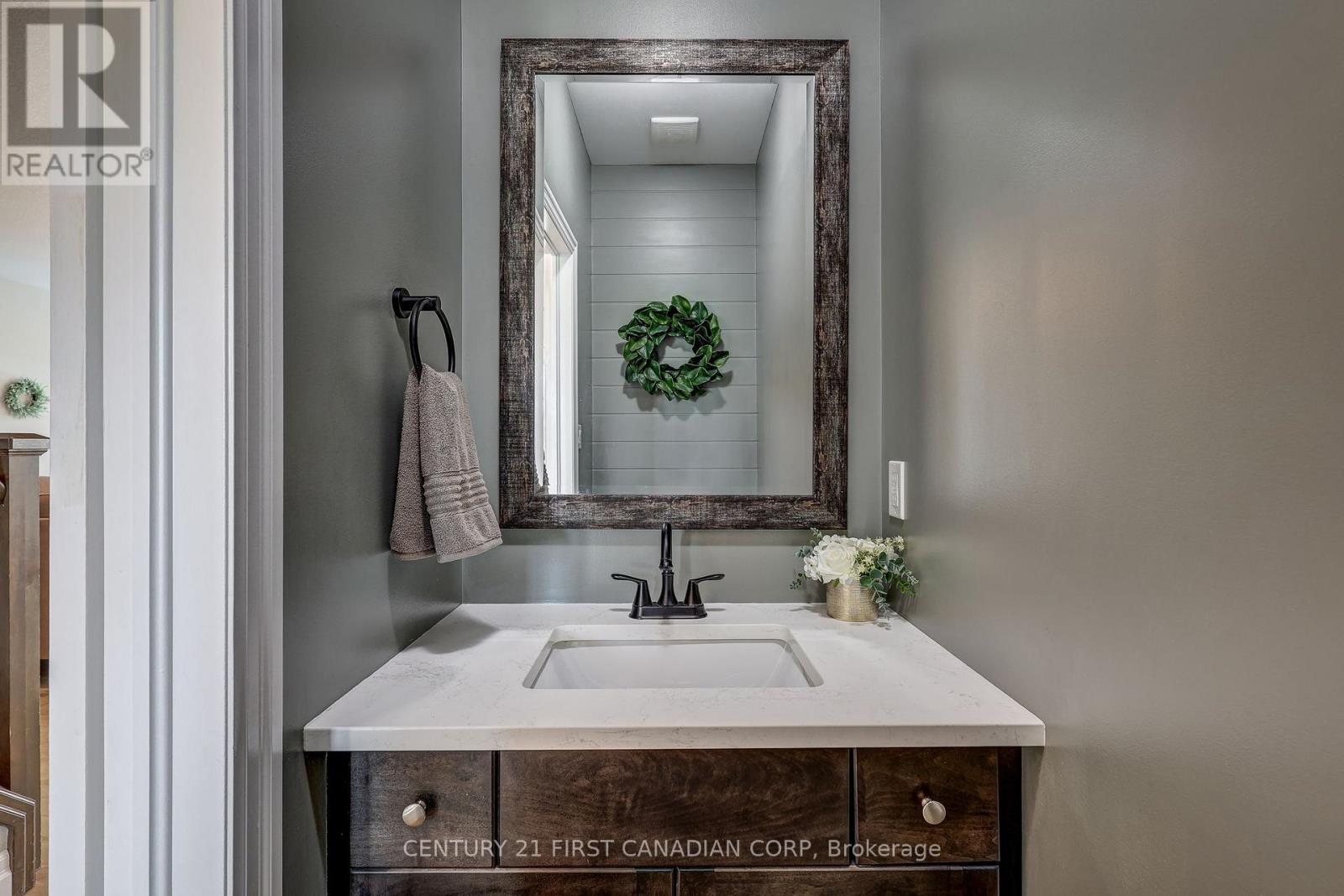 35681 Talbot Line, Southwold, Ontario  N0L 2E0 - Photo 23 - X13721682