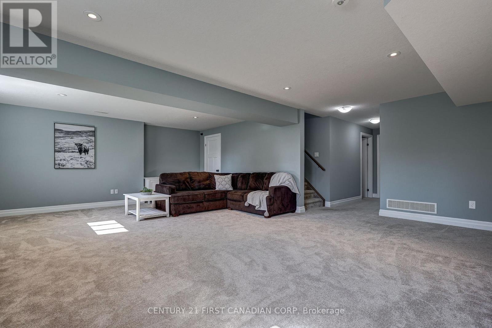 35681 Talbot Line, Southwold, Ontario  N0L 2E0 - Photo 33 - X13721682