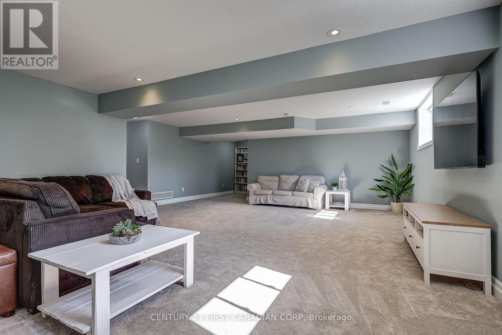 35681 Talbot Line, Southwold, Ontario  N0L 2E0 - Photo 34 - X13721682