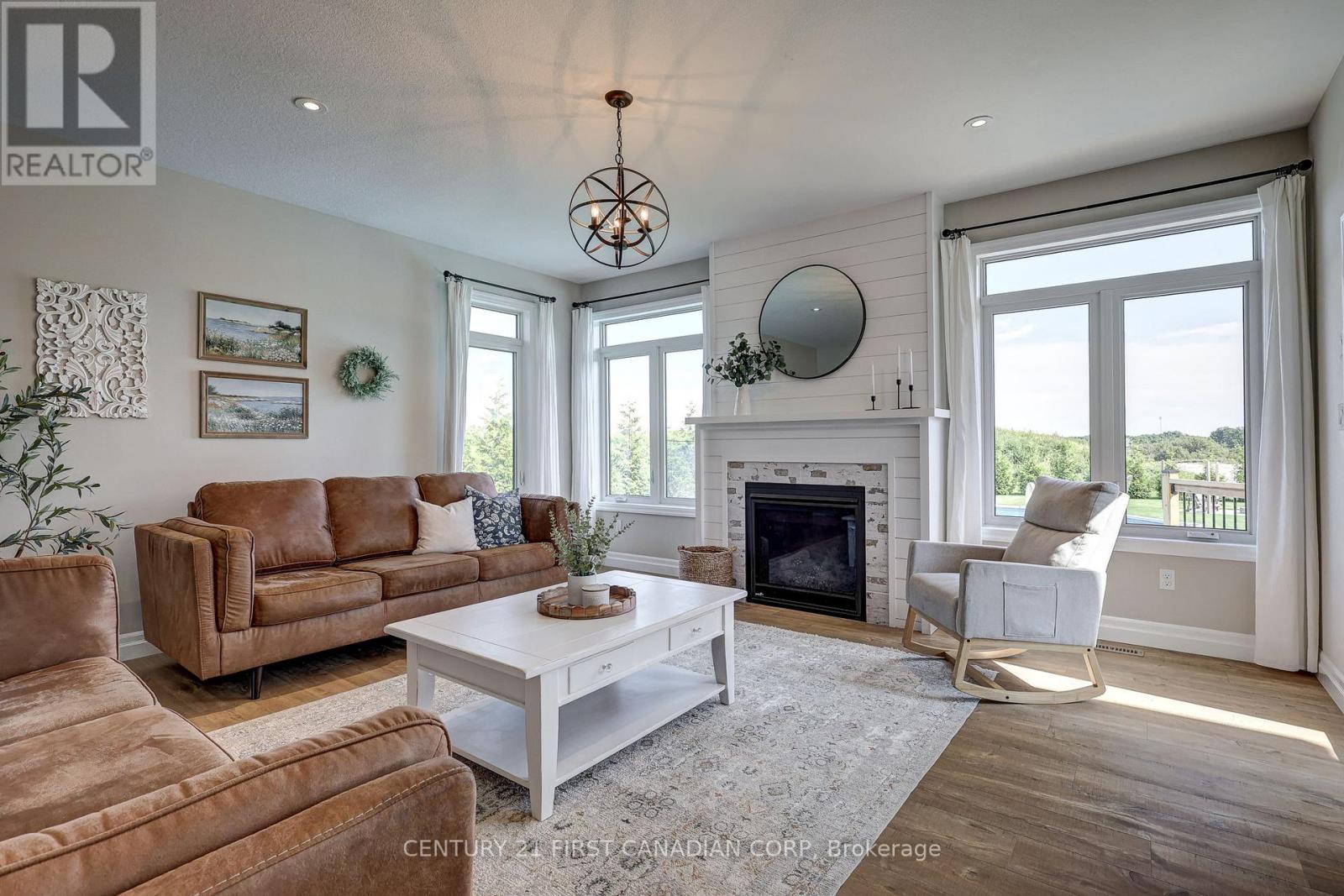 35681 Talbot Line, Southwold, Ontario  N0L 2E0 - Photo 5 - X13721682