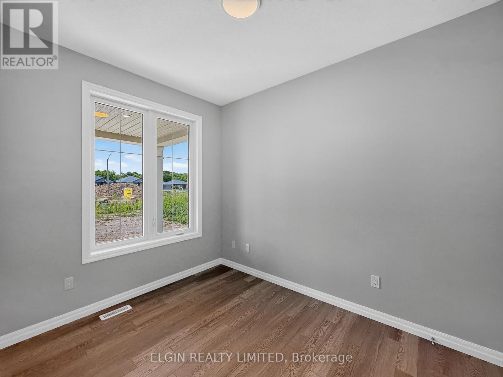 2 Thomas Court, Central Elgin, Ontario  N5P 0E5 - Photo 4 - X13721744