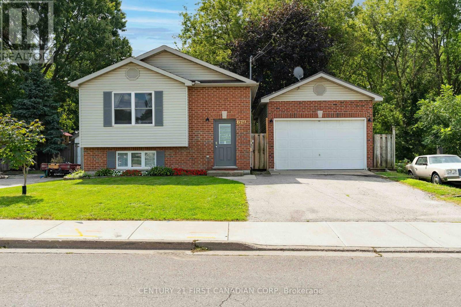 6297 William Street, Lucan Biddulph, Ontario  N0B 2P0 - Photo 4 - X13721774