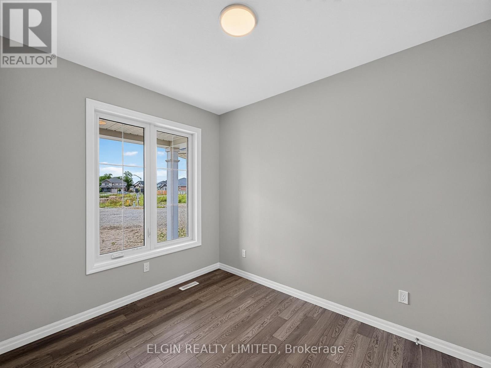6 Thomas Court, Central Elgin, Ontario  N5P 0E5 - Photo 5 - X13721788