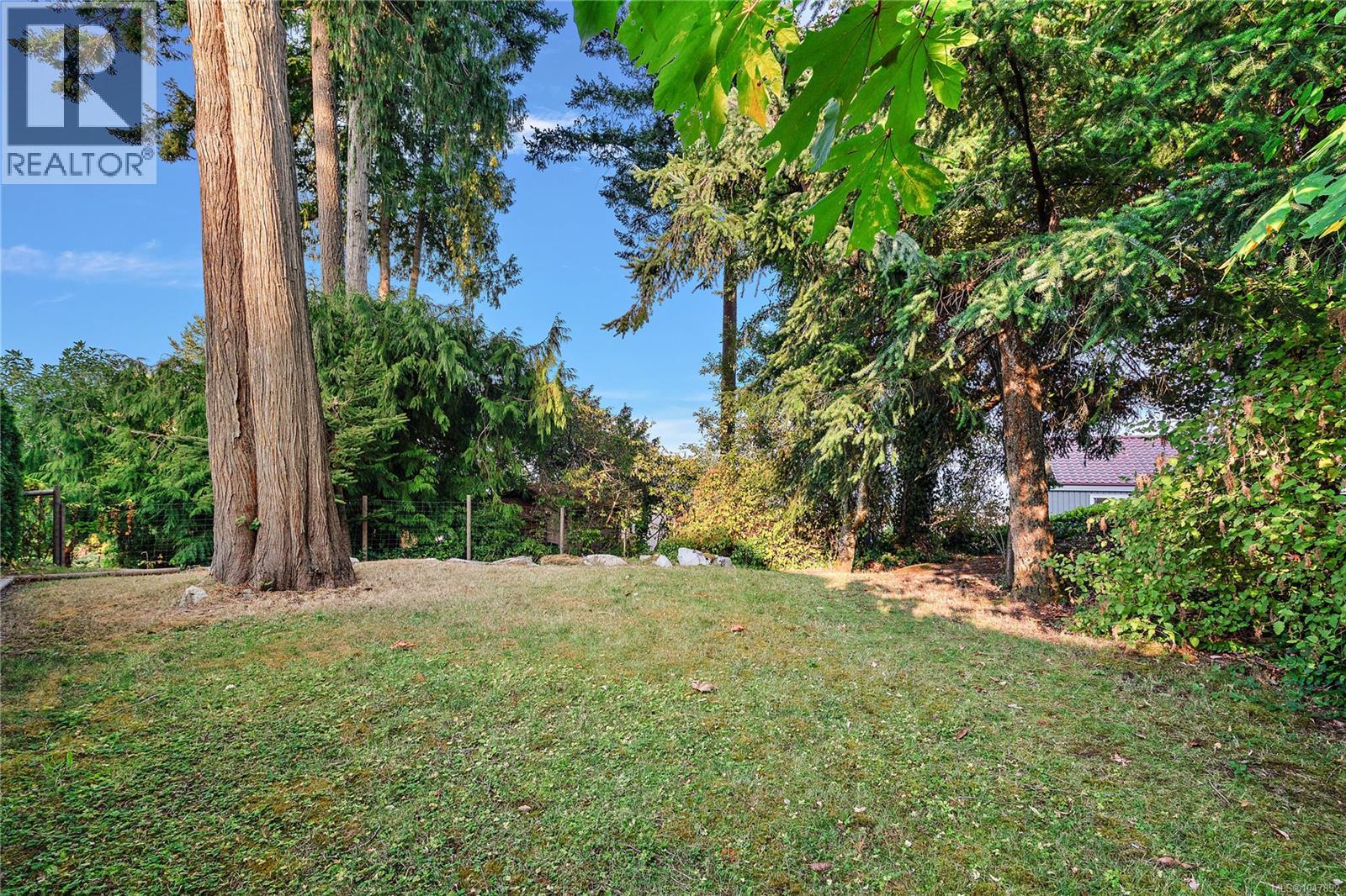 8750 Pender Park Dr, North Saanich, British Columbia V8L 3Z5 - Photo 41 - 1047892