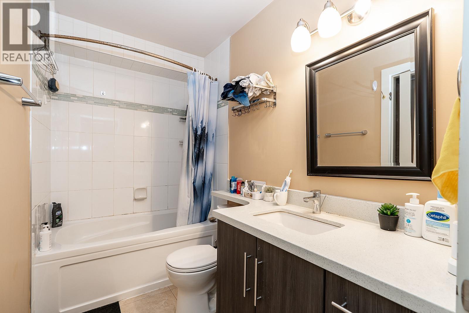 3032 E 16th Avenue, Vancouver, British Columbia  V5M 2M5 - Photo 11 - R3159016