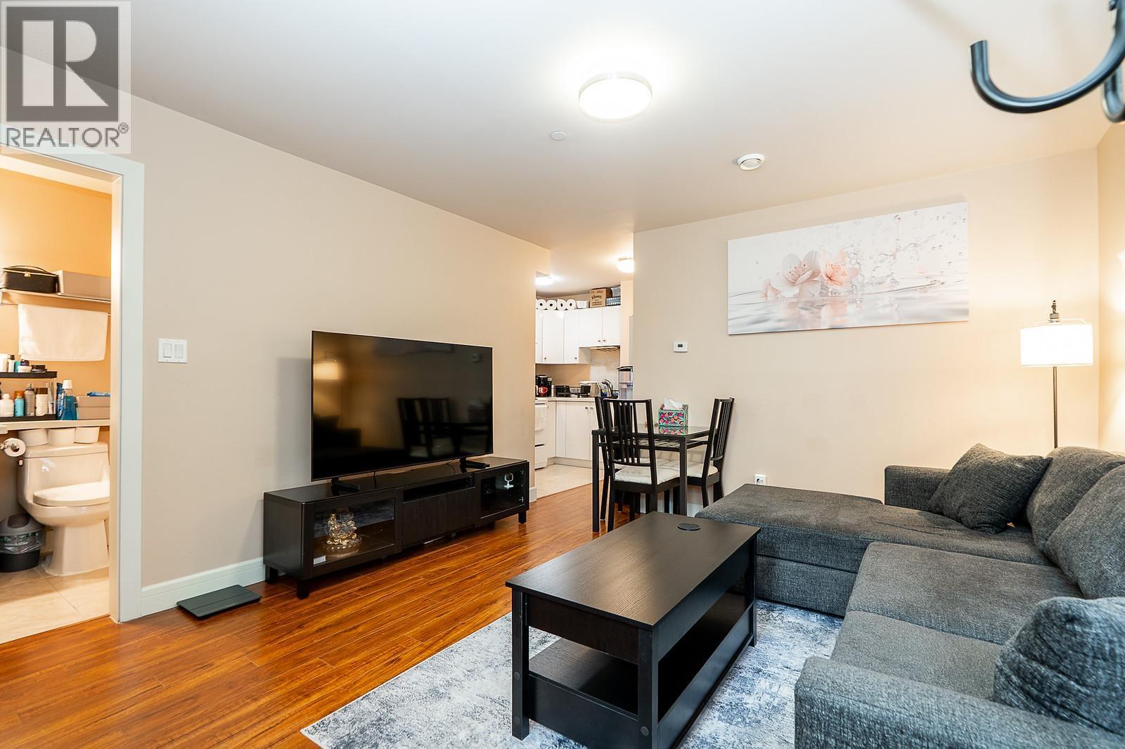 3032 E 16th Avenue, Vancouver, British Columbia  V5M 2M5 - Photo 12 - R3159016