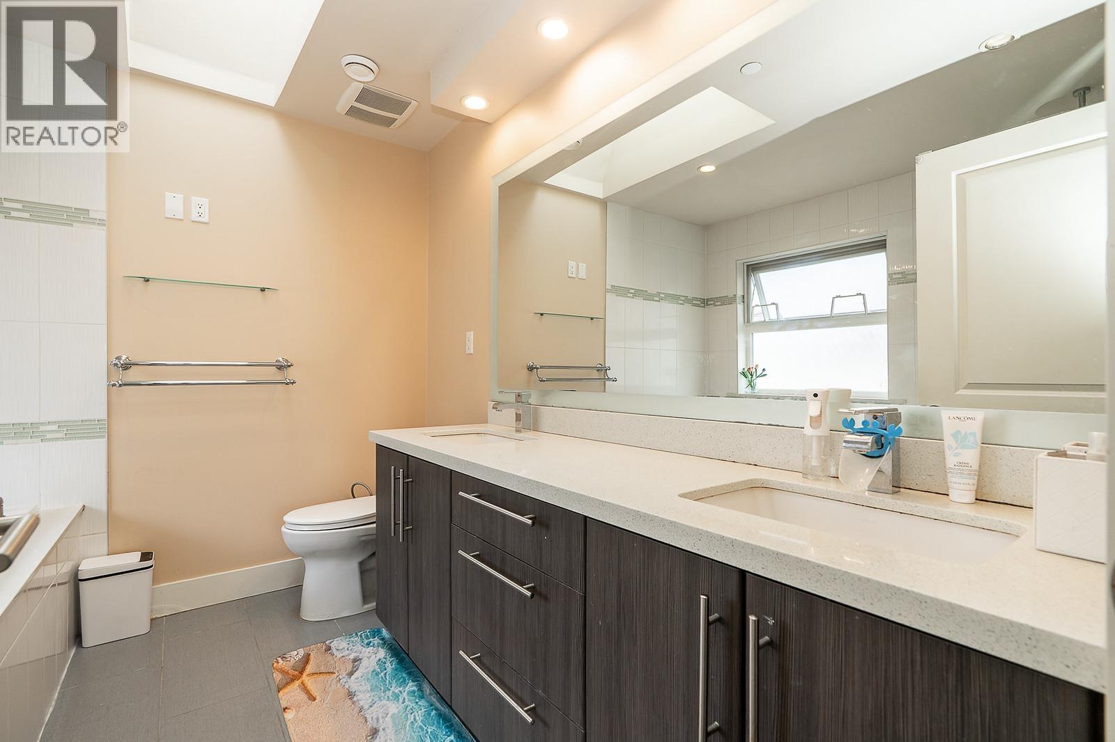 3032 E 16th Avenue, Vancouver, British Columbia  V5M 2M5 - Photo 16 - R3159016