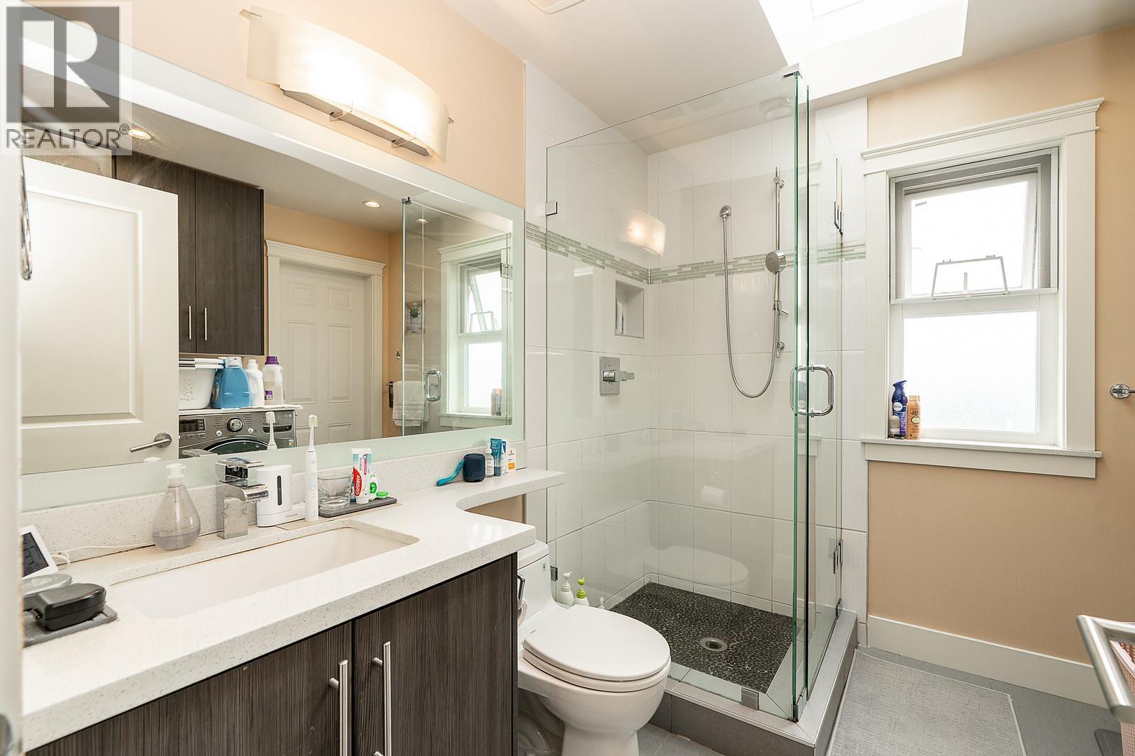 3032 E 16th Avenue, Vancouver, British Columbia  V5M 2M5 - Photo 32 - R3159016