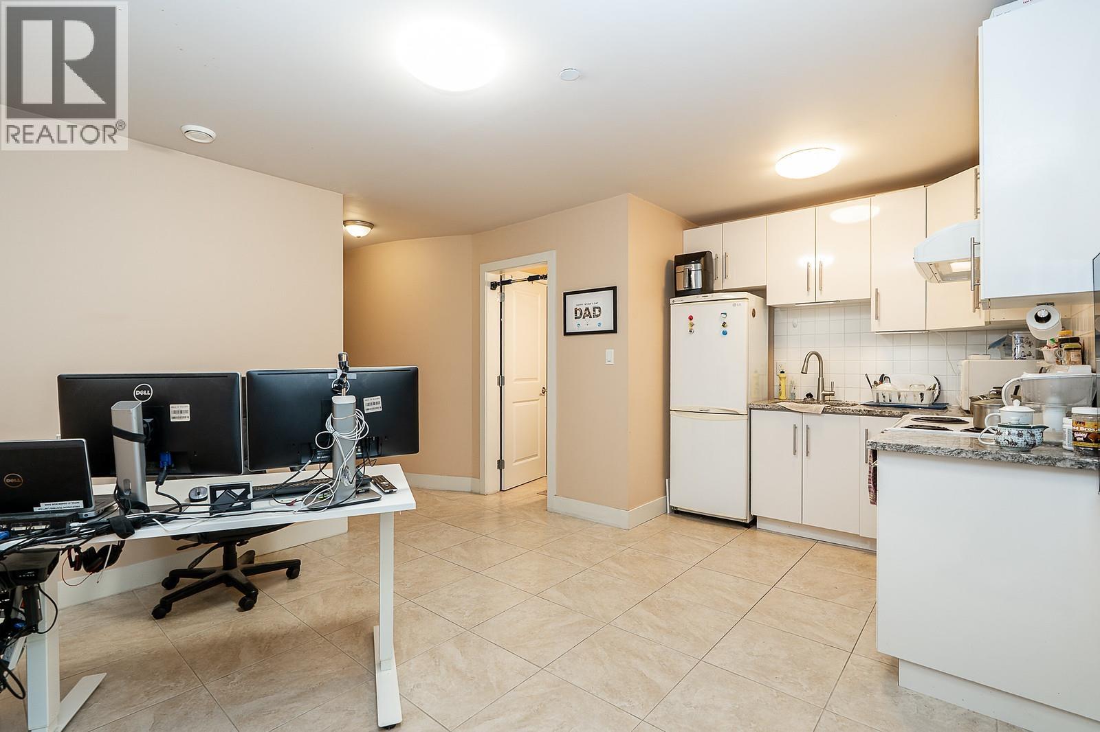 3032 E 16th Avenue, Vancouver, British Columbia  V5M 2M5 - Photo 4 - R3159016