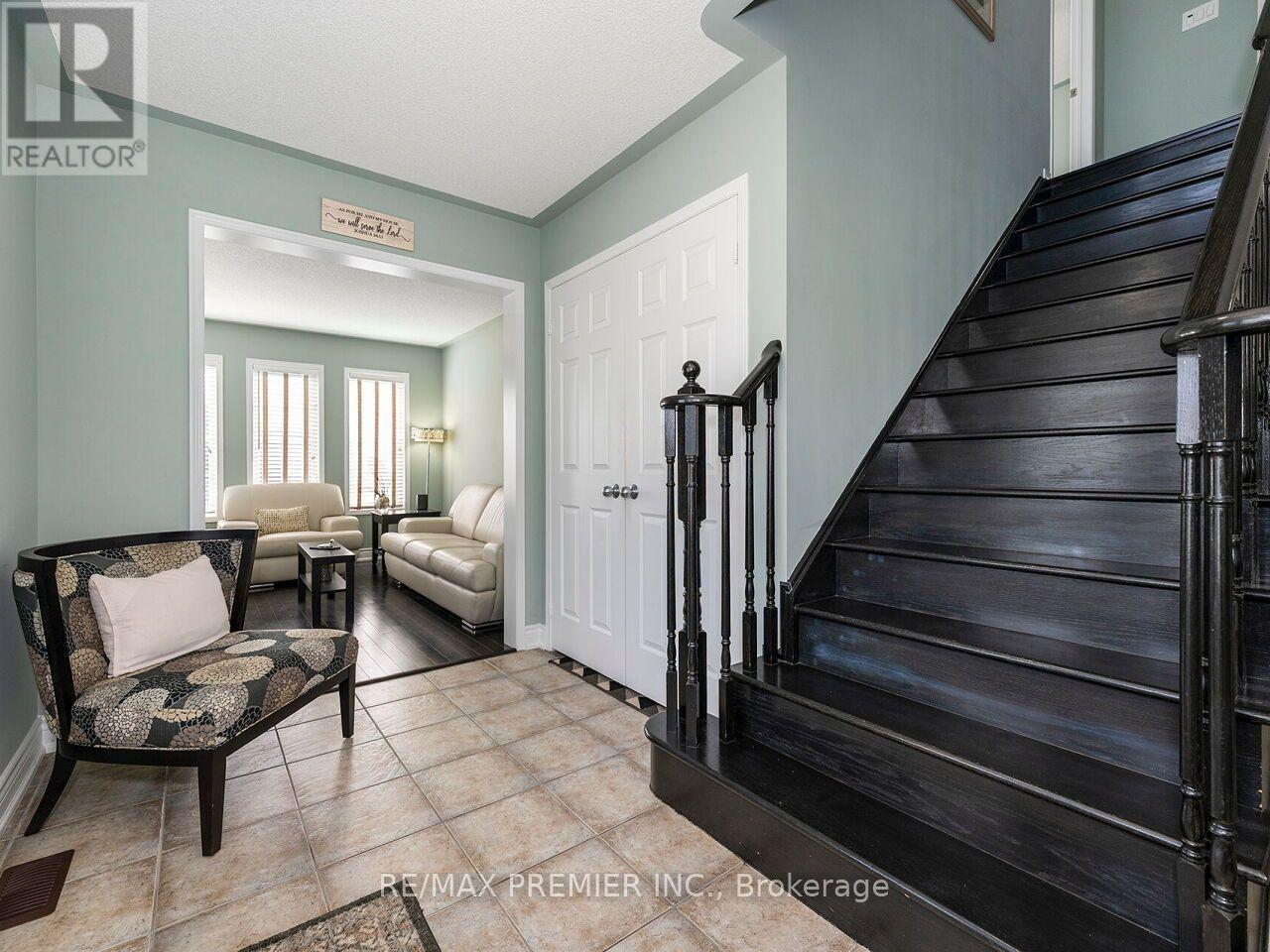 183 Aishford Road, Bradford West Gwillimbury (Bradford), Ontario  L3Z 0P4 - Photo 7 - N13721756
