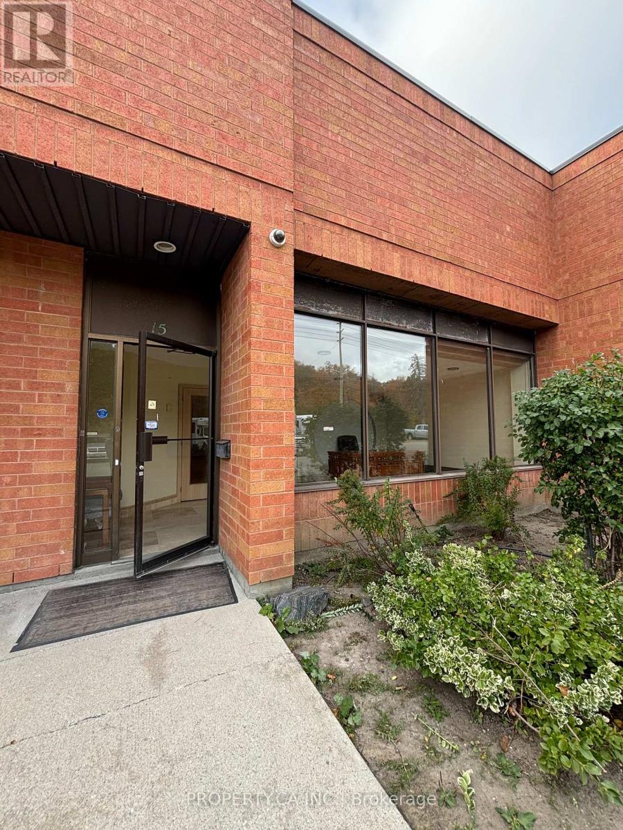 15 - 109 Fernstaff Court, Vaughan (Concord), Ontario  L4K 3M1 - Photo 1 - N13721826