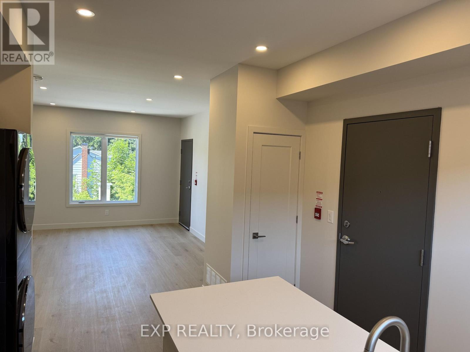 7 - 1301 Dorchester Avenue, Ottawa, Ontario K1Z 8E8 - Photo 6 - X13721662