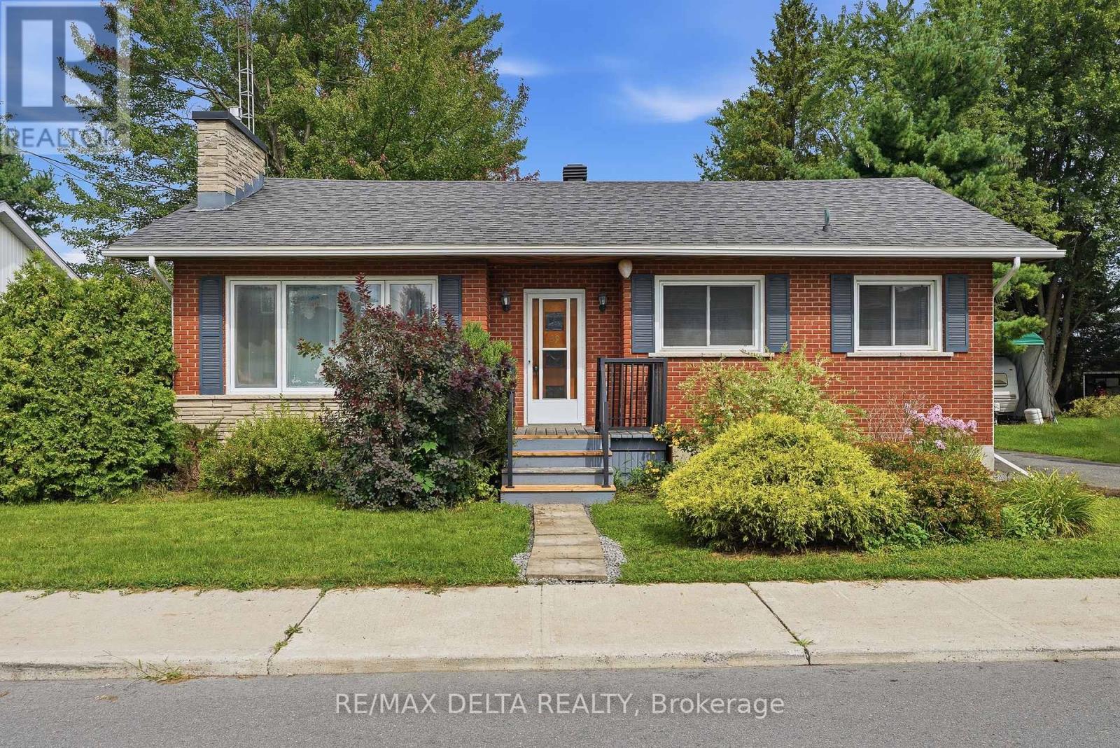29 CATHERINE STREET E, North Glengarry, Ontario