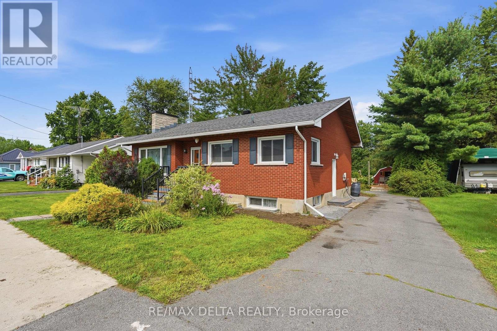 29 Catherine Street E, North Glengarry, Ontario  K0C 1T0 - Photo 3 - X13721728