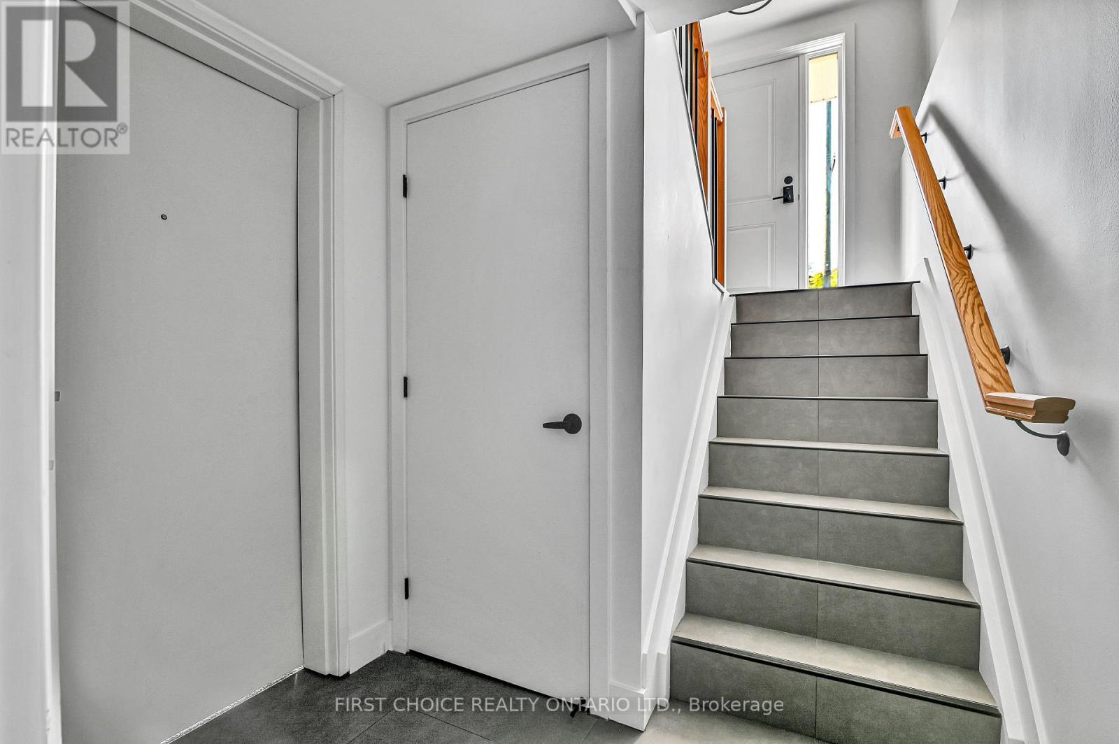 2 - 972 Dynes Road, Ottawa, Ontario K2C 0G8 - Photo 3 - X13721860