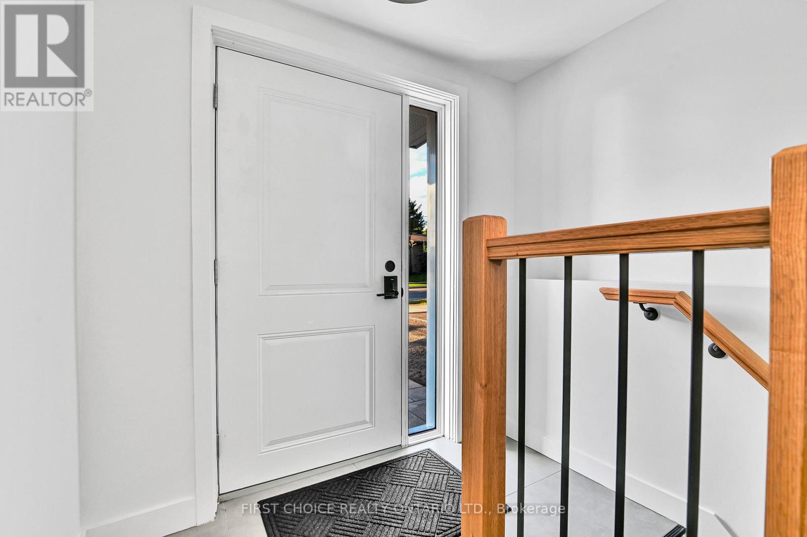 972 Dynes Road, Ottawa, Ontario  K2C 0G8 - Photo 5 - X13721886