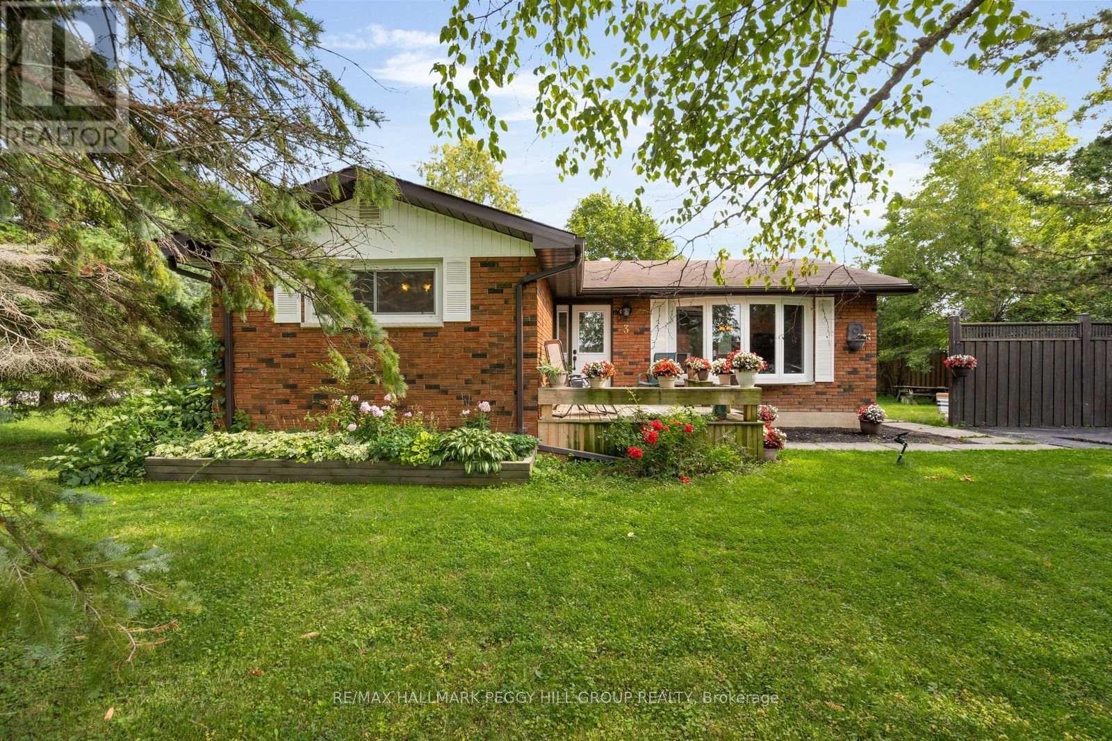 3 Maguire Avenue, Springwater, Ontario  L9X 2B7 - Photo 1 - S13721820