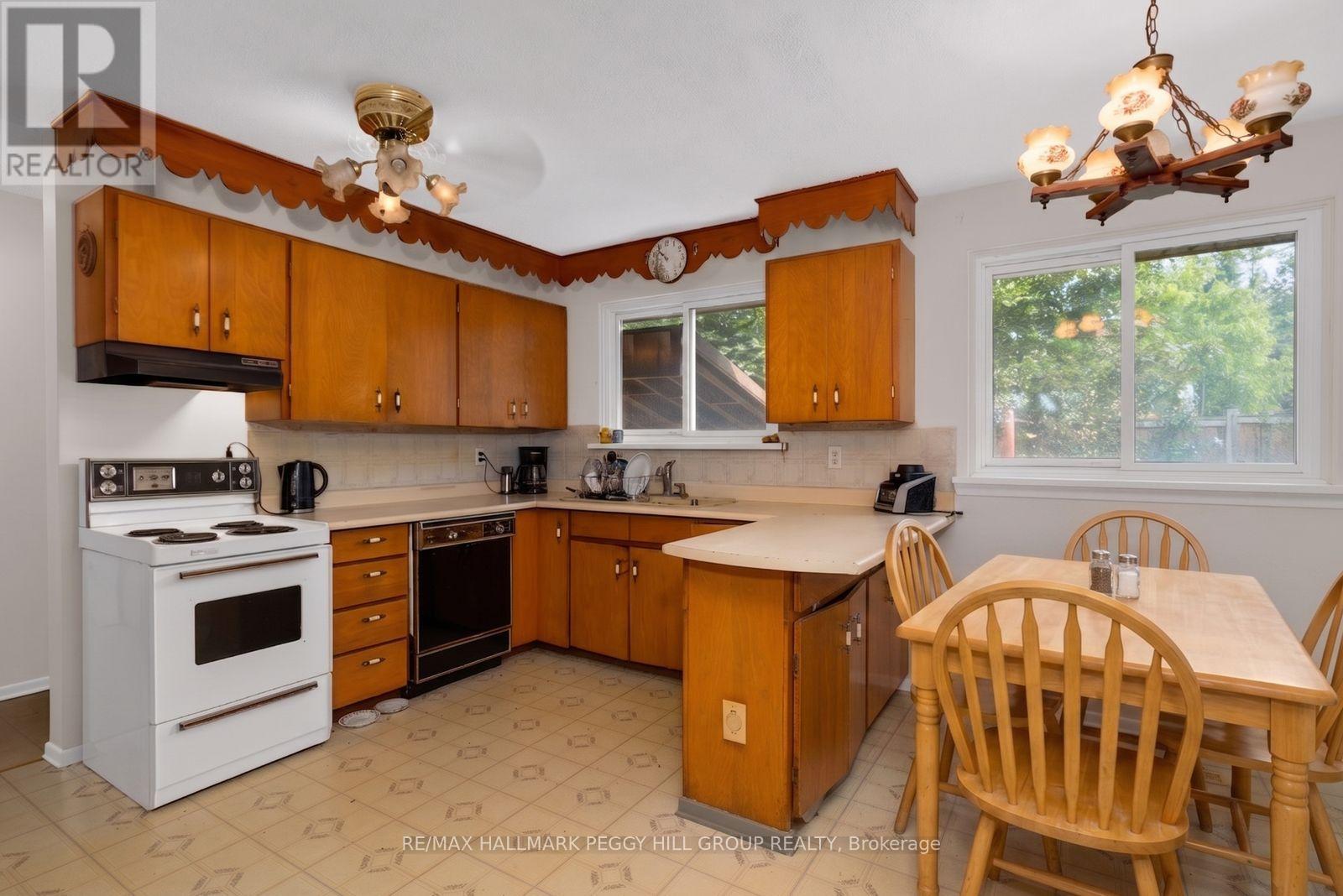 3 Maguire Avenue, Springwater, Ontario  L9X 2B7 - Photo 4 - S13721820