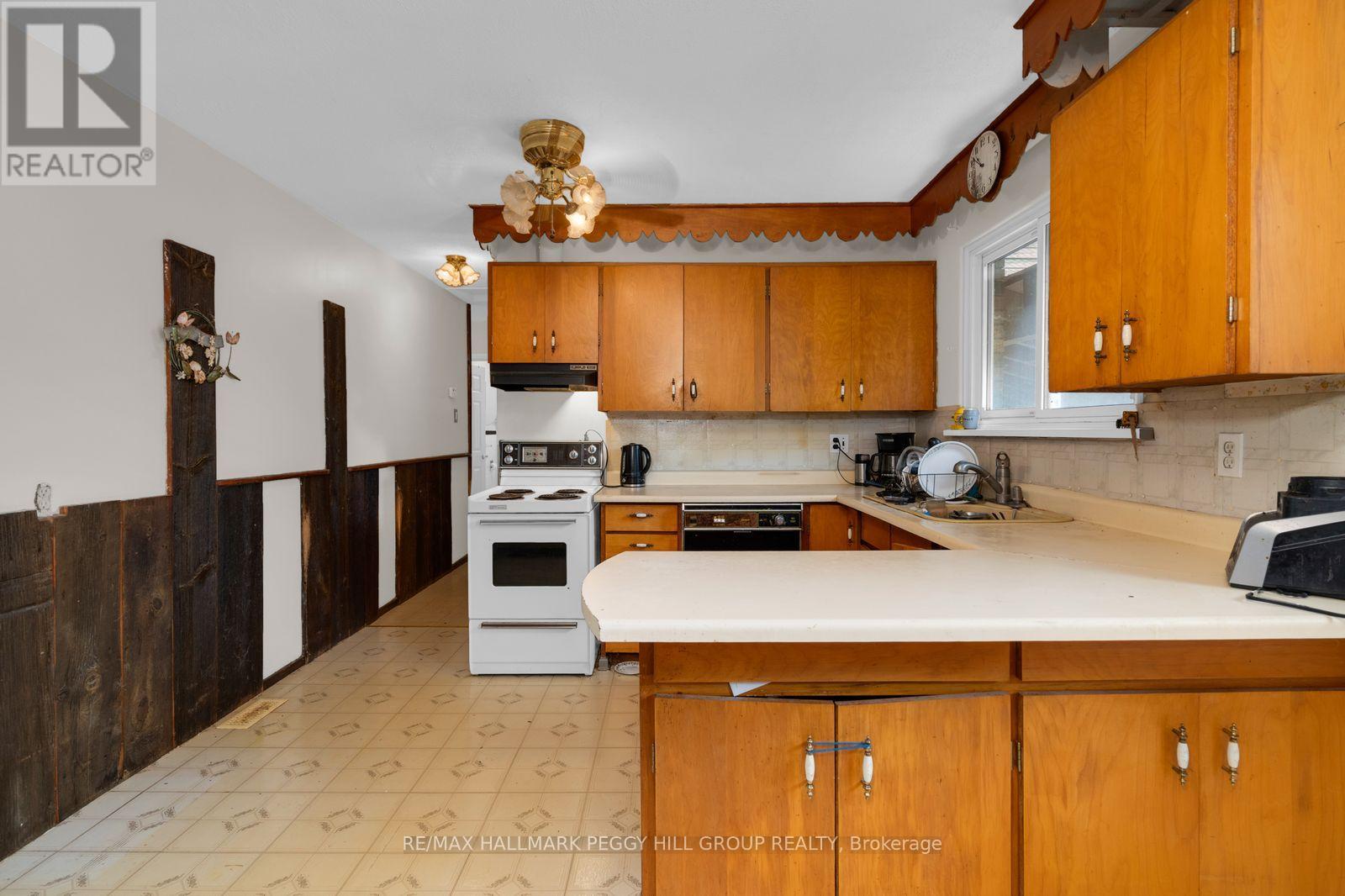 3 Maguire Avenue, Springwater, Ontario  L9X 2B7 - Photo 5 - S13721820