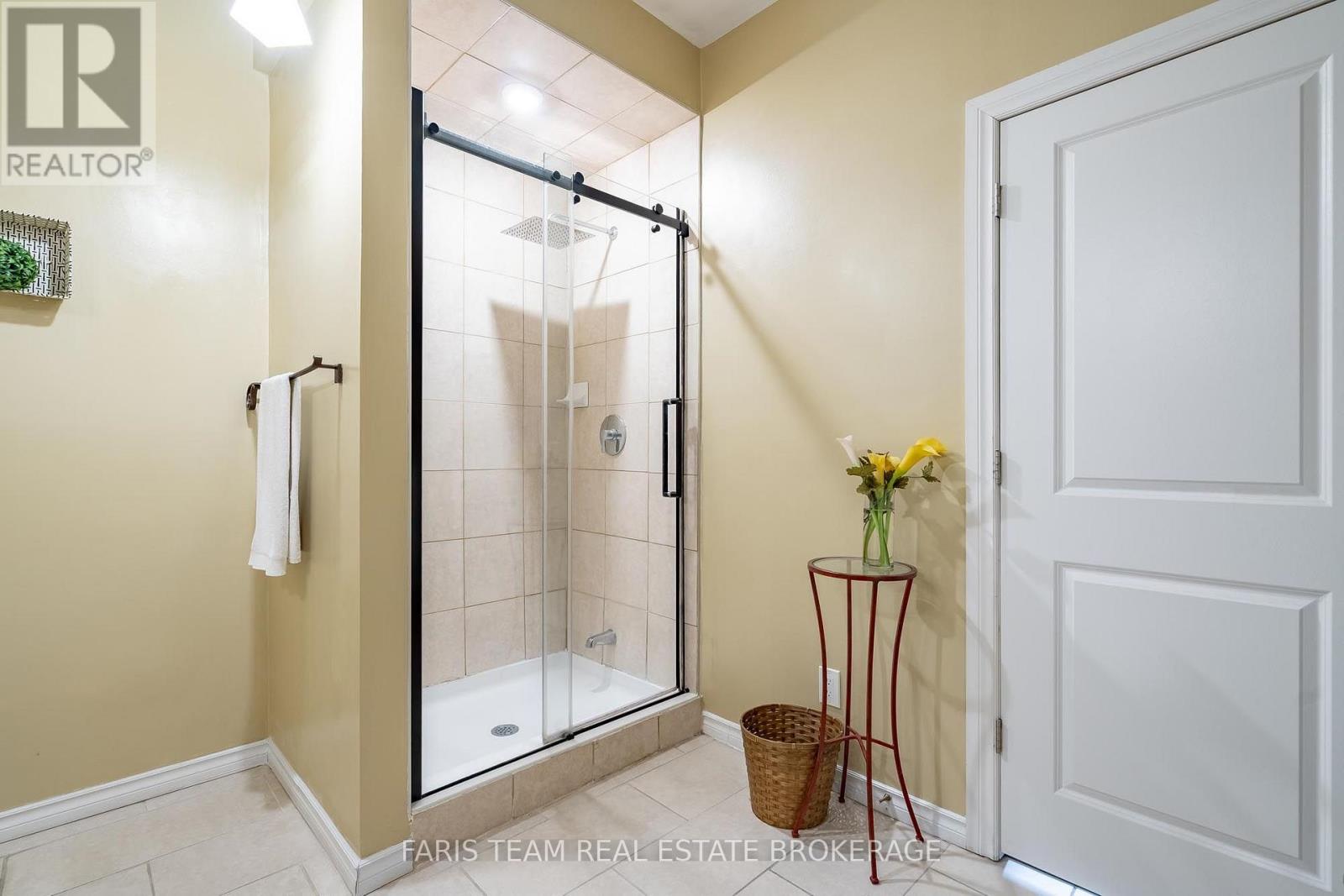 113 Allegra Drive, Wasaga Beach, Ontario  L9Z 1P2 - Photo 33 - S13721868