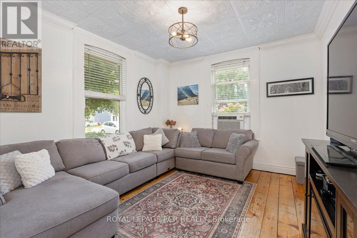 93 Mill Street, Orangeville, Ontario  L9W 2M9 - Photo 5 - W13721720