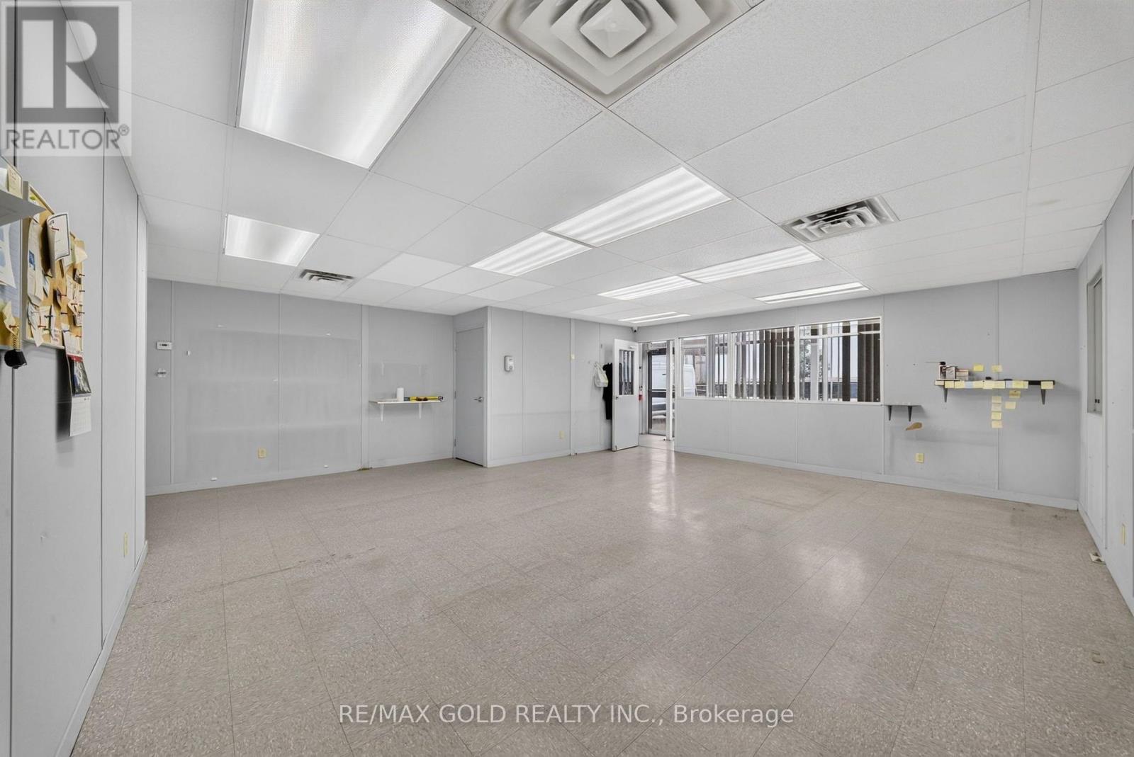 113 - 101 Westmore Drive, Toronto, Ontario  M9V 3Y6 - Photo 7 - W13721724