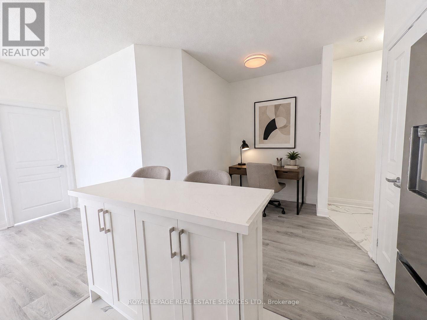 1008 - 225 Webb Drive, Mississauga, Ontario  L5B 4P2 - Photo 14 - W13721742