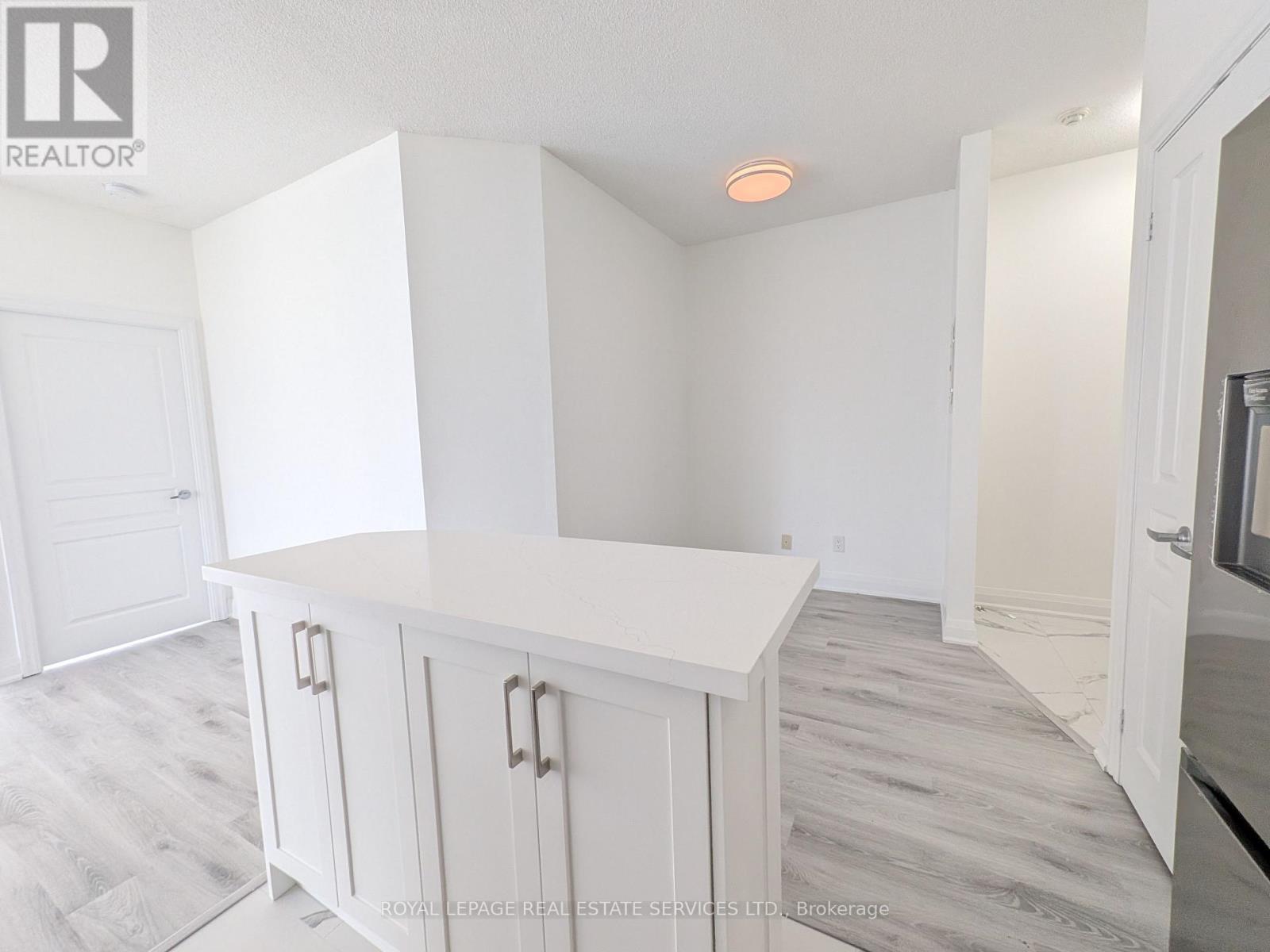 1008 - 225 Webb Drive, Mississauga, Ontario  L5B 4P2 - Photo 15 - W13721742