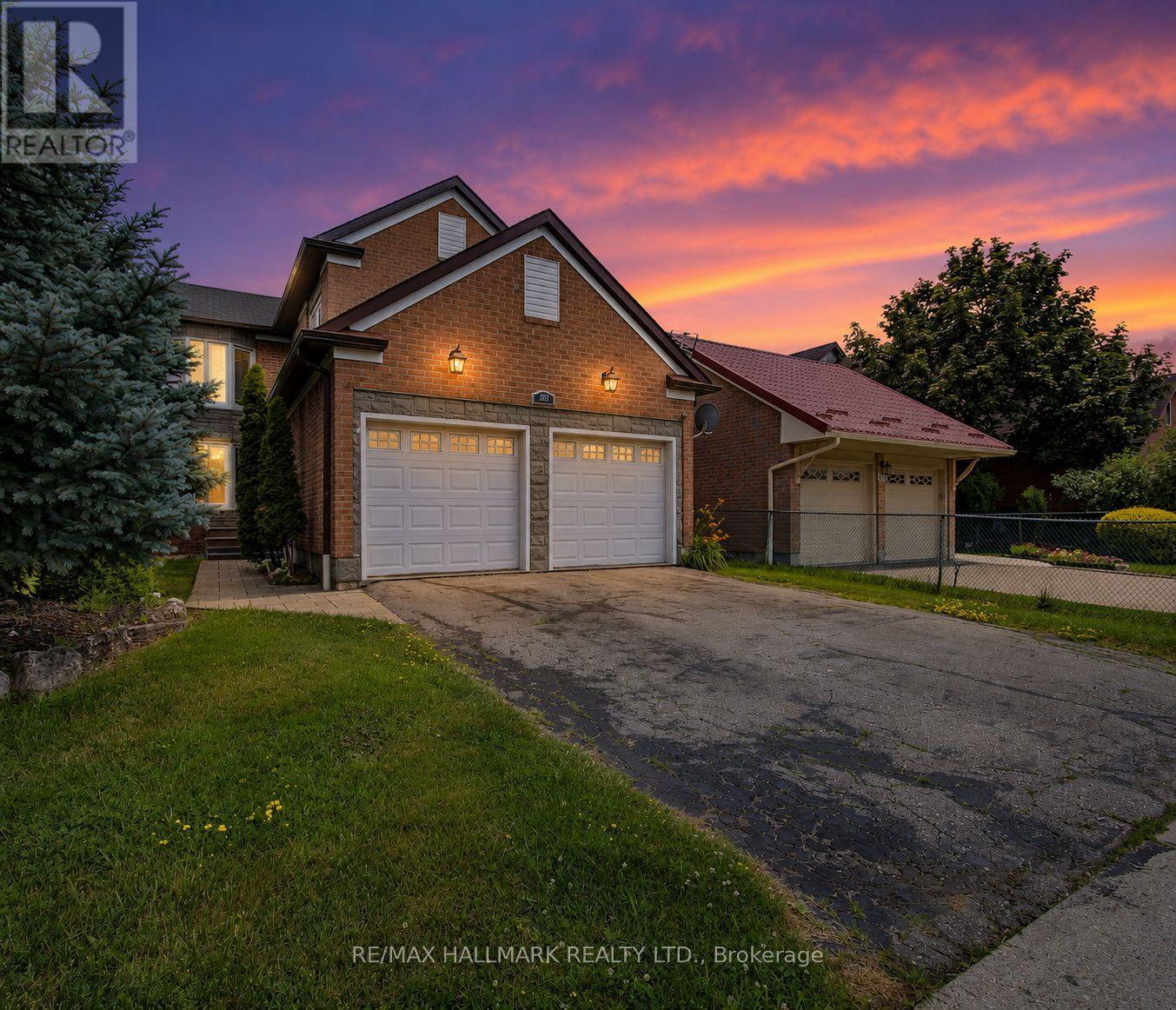 329 KINGSBRIDGE GARDEN CIRCLE, Mississauga, Ontario