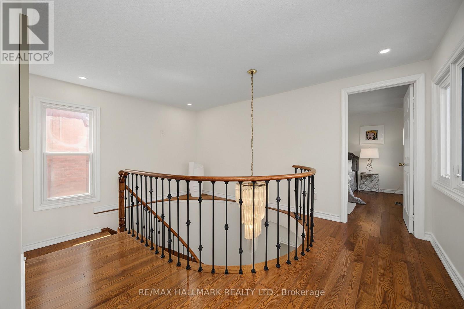329 Kingsbridge Garden Circle, Mississauga, Ontario  L5R 1K9 - Photo 17 - W13721746