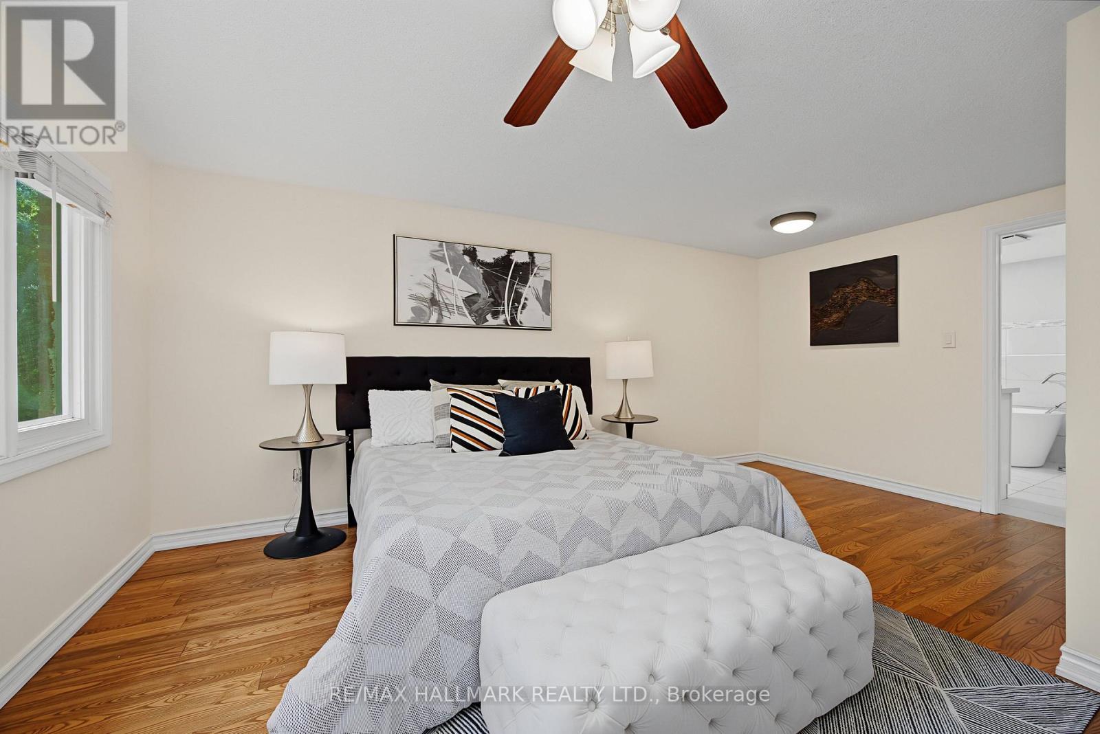 329 Kingsbridge Garden Circle, Mississauga, Ontario  L5R 1K9 - Photo 18 - W13721746