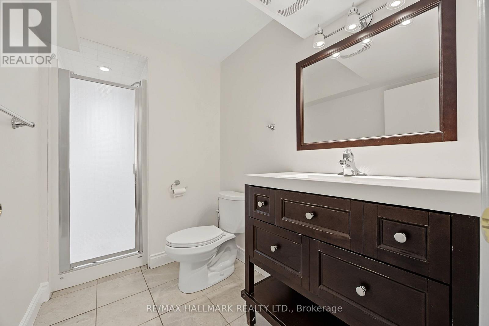 329 Kingsbridge Garden Circle, Mississauga, Ontario  L5R 1K9 - Photo 30 - W13721746