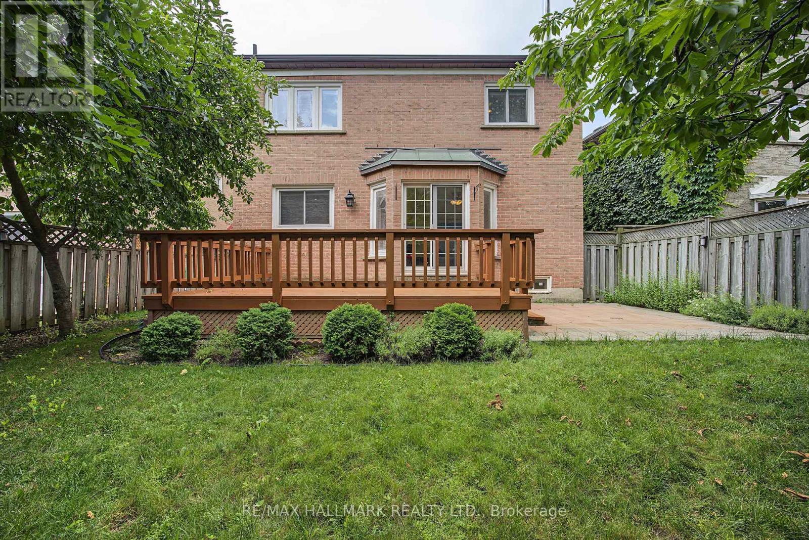 329 Kingsbridge Garden Circle, Mississauga, Ontario  L5R 1K9 - Photo 37 - W13721746