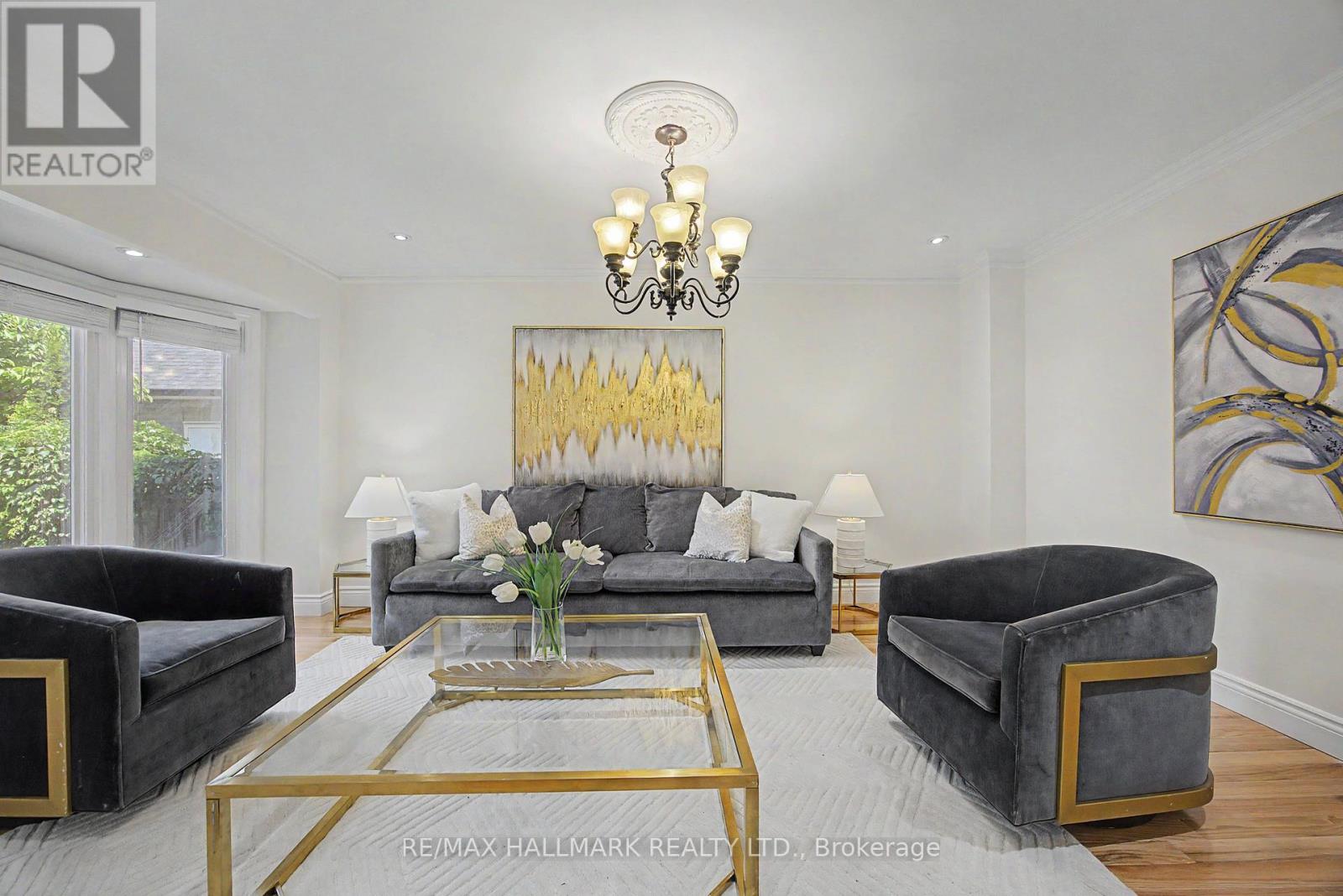 329 Kingsbridge Garden Circle, Mississauga, Ontario  L5R 1K9 - Photo 8 - W13721746