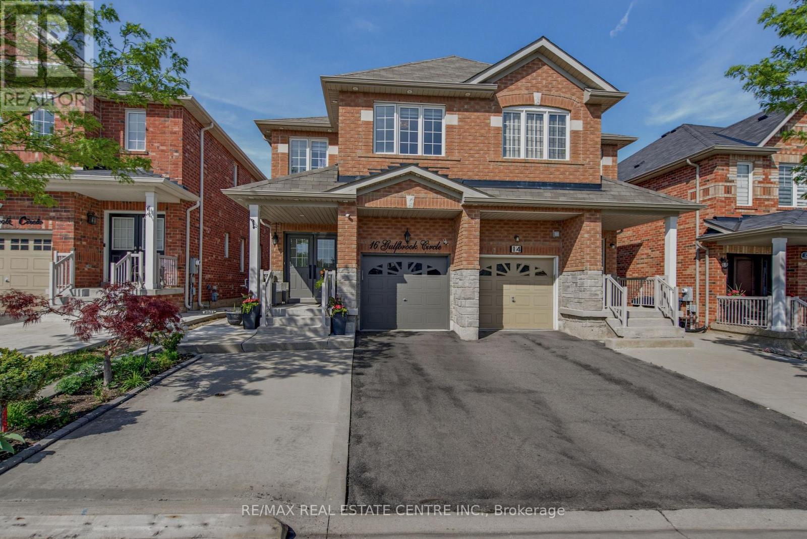 16 Gulfbrook Circle, Brampton, Ontario  L6Z 0G4 - Photo 1 - W13721750
