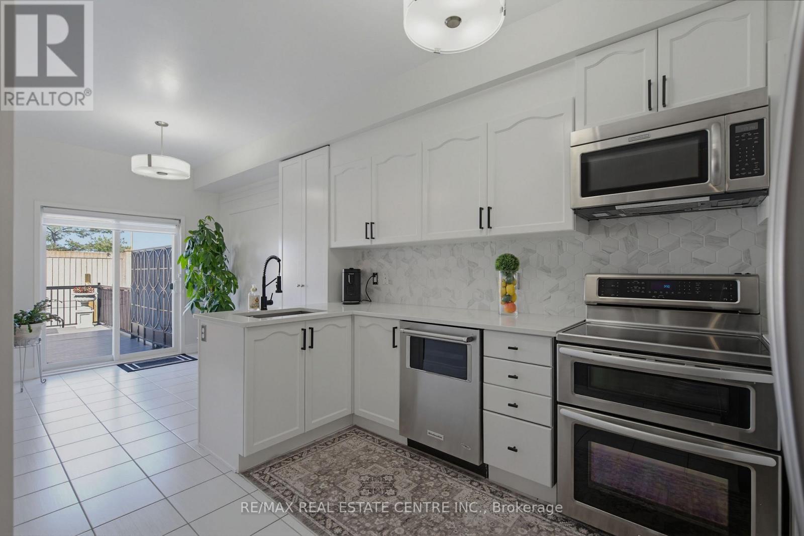 16 Gulfbrook Circle, Brampton, Ontario  L6Z 0G4 - Photo 14 - W13721750