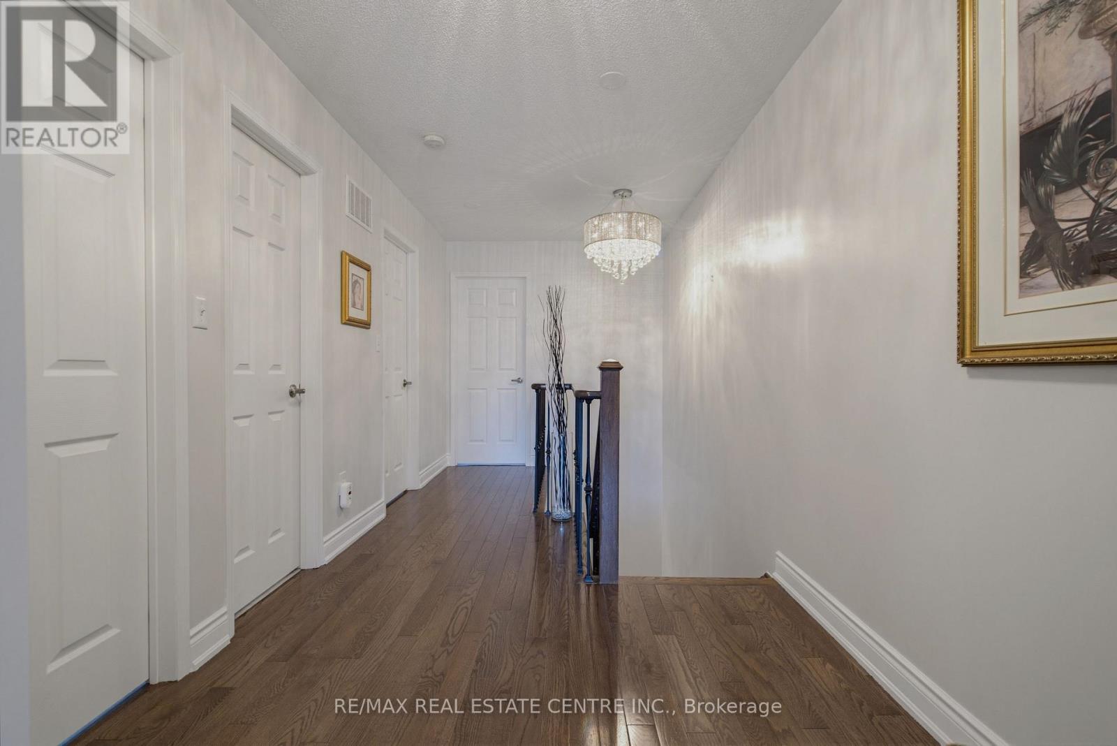 16 Gulfbrook Circle, Brampton, Ontario  L6Z 0G4 - Photo 16 - W13721750