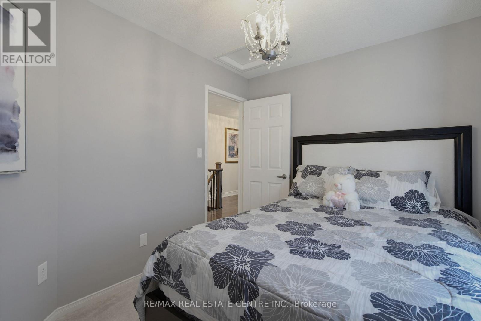 16 Gulfbrook Circle, Brampton, Ontario  L6Z 0G4 - Photo 23 - W13721750