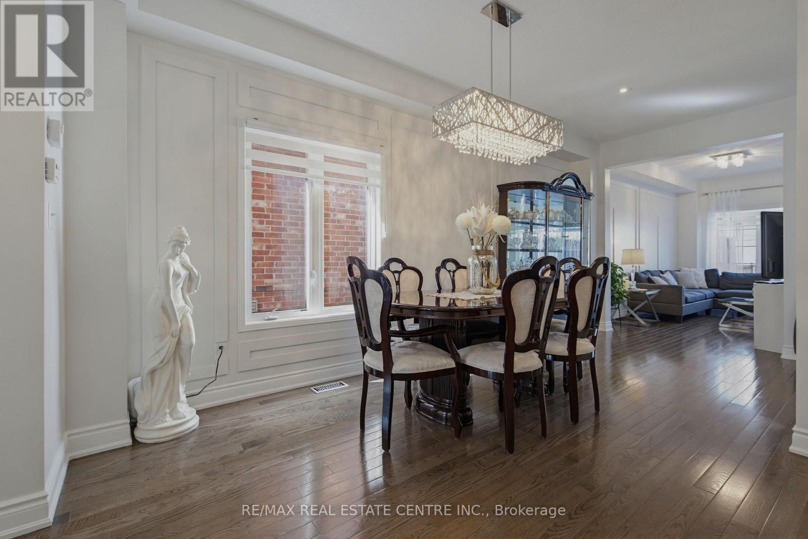 16 Gulfbrook Circle, Brampton, Ontario  L6Z 0G4 - Photo 5 - W13721750