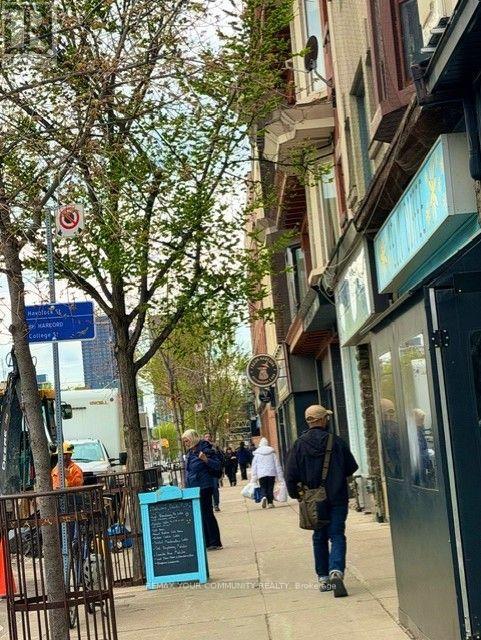 802 Bloor Street W, Toronto, Ontario  M6G 1L9 - Photo 2 - W13721758