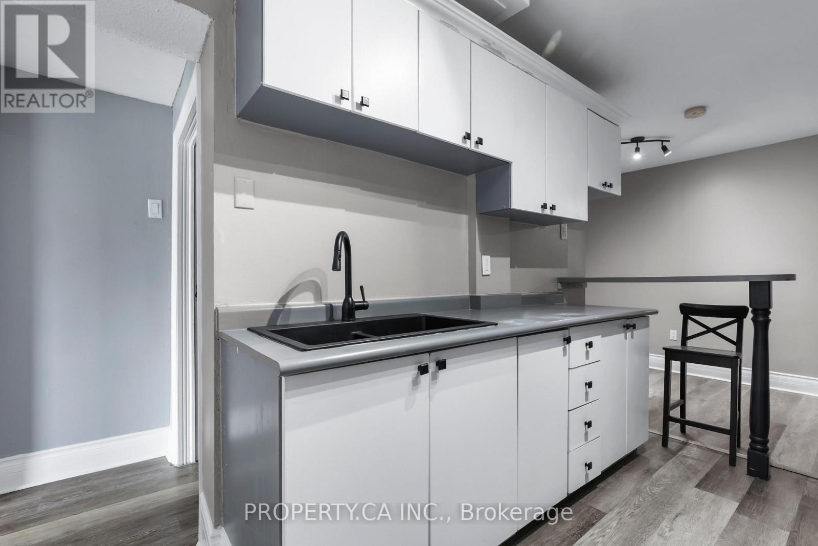856 Weston Road, Toronto, Ontario  M6N 3R5 - Photo 10 - W13721778